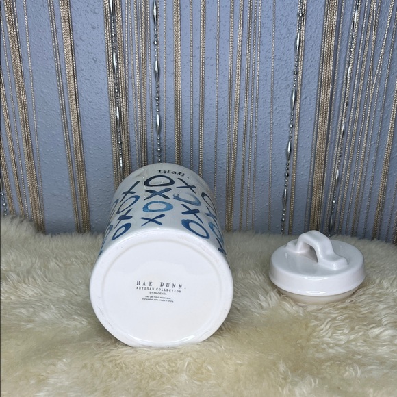 Rae Dunn White and Navy XO Treats Canister - Picture 3 of 4